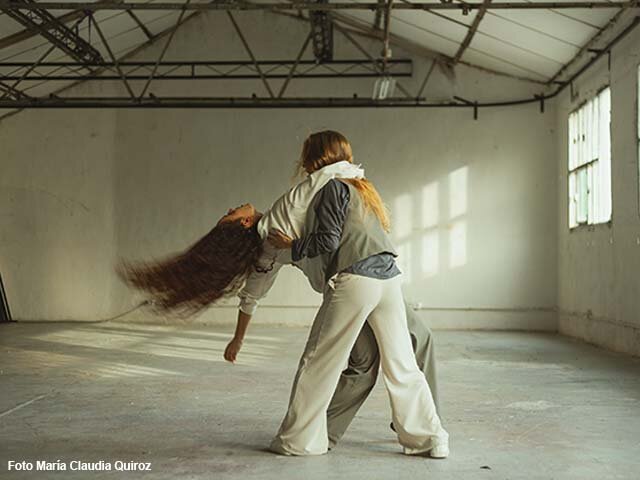 Pies de Gallina - Ana F. Melero & Luna Sánchez